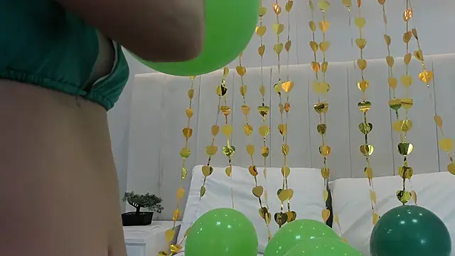 Snapshot of violetta_cutest_ chatting on 17, 3, 2026 violetta cutest online show from 17, 3, 2026