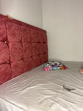 Snapshot of Sofia-squir chatting on 4, 3, 2026 Sofia-squir online show from 4, 3, 2026