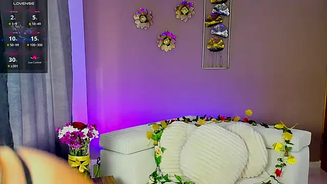 Luna velmont online show from 19, 3, 2026