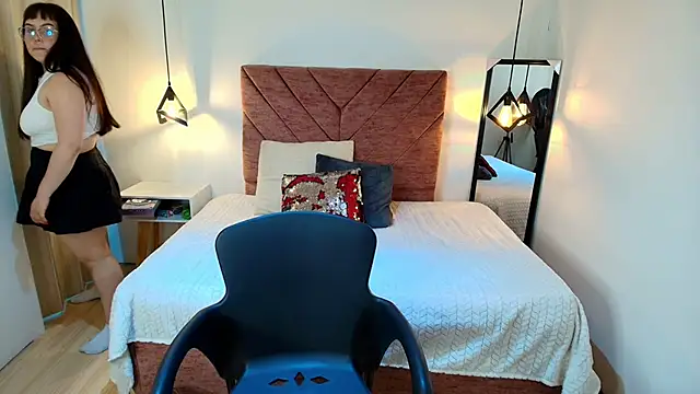 Sofi Blake   online show from 19, 2, 2026