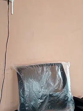 indianstrawberrylips4u online show from 25, 3, 2026