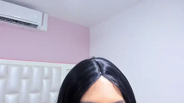 Snapshot of Liia_Collins chatting on 12, 3, 2026 Liia Collins online show from 12, 3, 2026