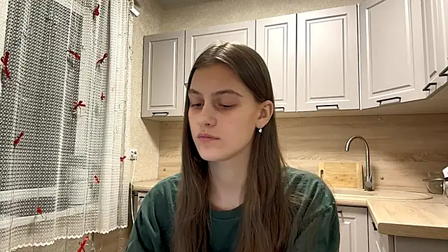 Snapshot of SwappingFate chatting on 4, 3, 2026 SwappingFate online show from 4, 3, 2026