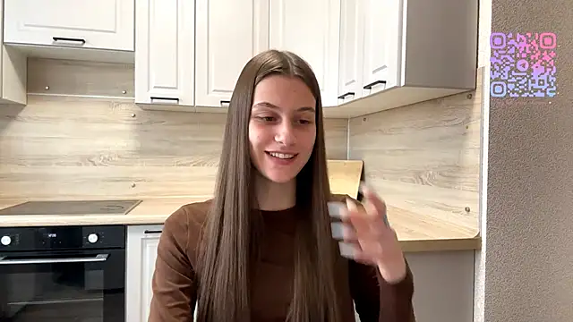 Snapshot of SwappingFate chatting on 6, 4, 2026 SwappingFate online show from 6, 4, 2026