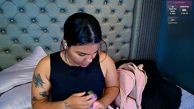 NAOMI cute  online show from 9, 4, 2026