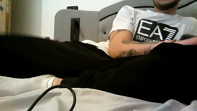 Snapshot of toro899 chatting on 18, 2, 2026 toro899 online show from 18, 2, 2026