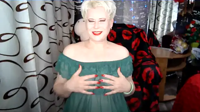 Snapshot of SWEET--Nika chatting on 2, 4, 2026 SWEET--Nika online show from 2, 4, 2026