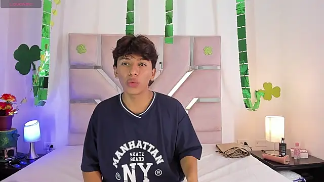 Angel Lux online show from 30, 3, 2026