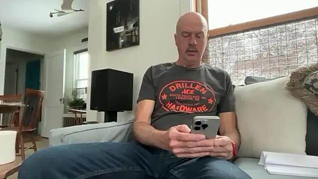 Guy  Grey online show from 25, 2, 2026