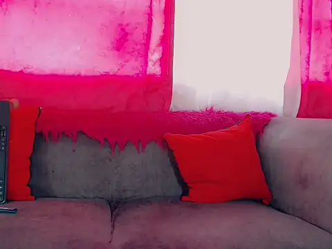 Snapshot of DeboraGill chatting on 8, 3, 2026 DeboraGill online show from 8, 3, 2026