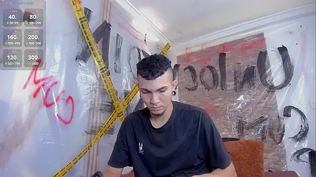 Snapshot of Logan_and_Reachel chatting on 14, 3, 2026 Logan and Reachel online show from 14, 3, 2026