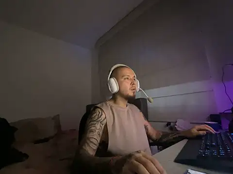 Maximo Garcia17 online show from 19, 2, 2026