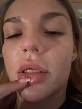 Sofiaaliyaaaa online show from 18, 2, 2026