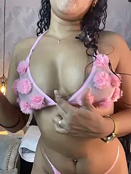 Miaafoxx   online show from 21, 2, 2026