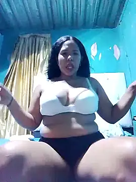 Snapshot of karimbrunette chatting on 25, 2, 2026 karimbrunette online show from 25, 2, 2026