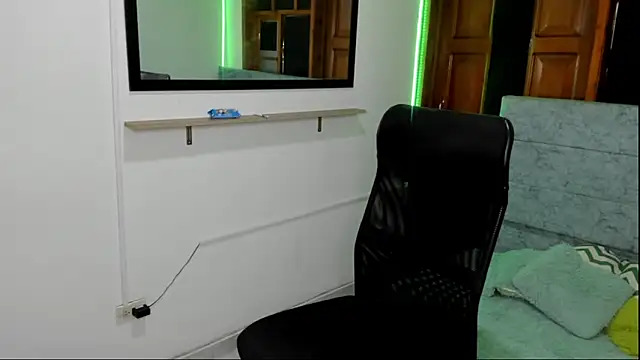 Snapshot of Aysha_winxs chatting on 7, 3, 2026 Aysha winxs online show from 7, 3, 2026