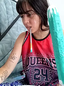 sara cute so online show from 2, 4, 2026