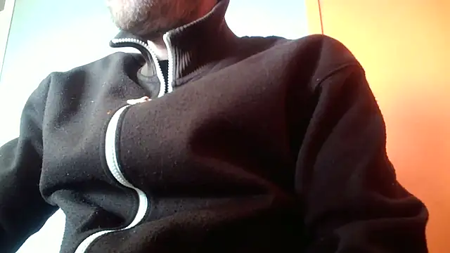 Snapshot of truble78 chatting on 17, 3, 2026 truble78 online show from 17, 3, 2026