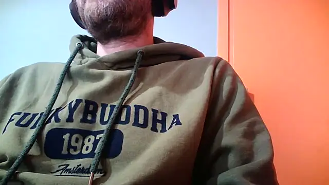 Snapshot of truble78 chatting on 1, 4, 2026 truble78 online show from 1, 4, 2026