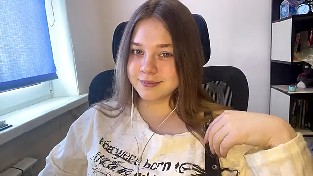 Snapshot of TomikoPfau chatting on 19, 3, 2026 TomikoPfau online show from 19, 3, 2026