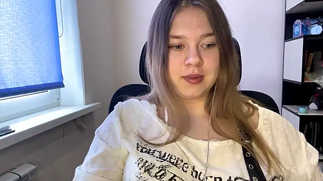 Snapshot of TomikoPfau chatting on 25, 3, 2026 TomikoPfau online show from 25, 3, 2026