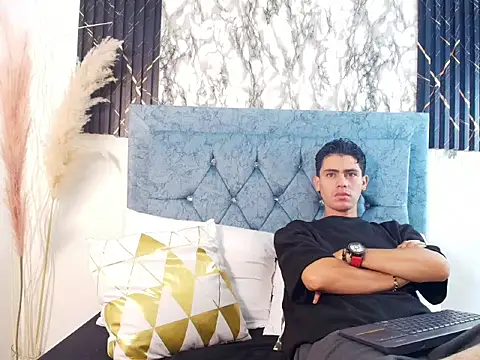 Damnian xx online show from 5, 3, 2026