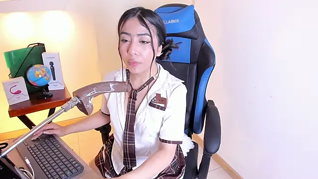 Snapshot of Valecute_ chatting on 11, 3, 2026 Valecute online show from 11, 3, 2026