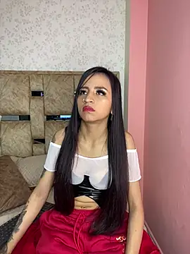 Lauraaa pink18 online show from 22, 3, 2026