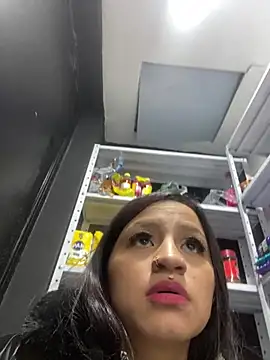 Lauraaa pink18 online show from 12, 4, 2026