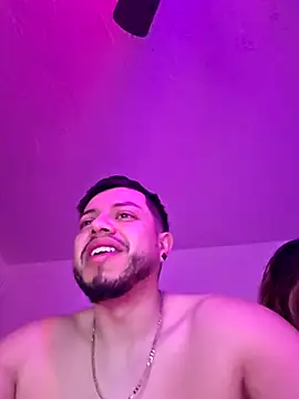 Daddyymamii online show from 1, 3, 2026