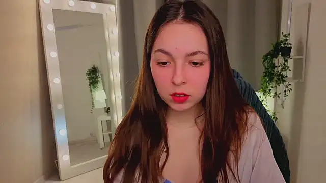 Snapshot of BellaThery chatting on 10, 3, 2026 BellaThery online show from 10, 3, 2026