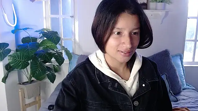 Snapshot of milk_chloe_ chatting on 20, 3, 2026 milk chloe online show from 20, 3, 2026