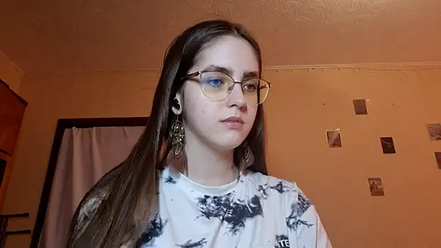 Snapshot of Katelemon chatting on 6, 3, 2026 Katelemon online show from 6, 3, 2026