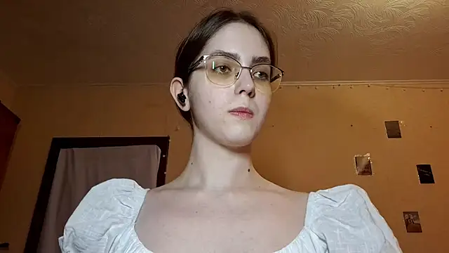 Snapshot of Katelemon chatting on 5, 4, 2026 Katelemon online show from 5, 4, 2026