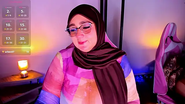 HijabiMilff online show from 26, 3, 2026
