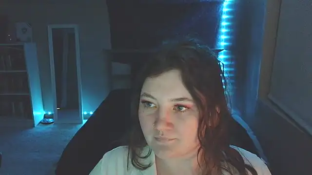 Snapshot of VelvetVixenXOX chatting on 22, 2, 2026 VelvetVixenXOX online show from 22, 2, 2026