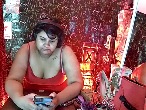 Snapshot of MistressMileenaMiami chatting on 27, 3, 2026 MistressMileenaMiami online show from 27, 3, 2026