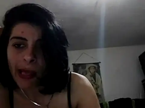 Snapshot of tefutbin3 chatting on 6, 4, 2026 tefutbin3 online show from 6, 4, 2026