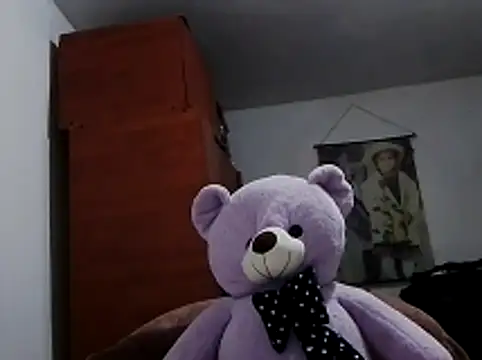 Snapshot of tefutbin3 chatting on 7, 4, 2026 tefutbin3 online show from 7, 4, 2026