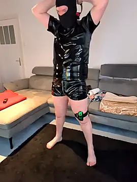 Latex GamerGuy online show from 21, 2, 2026