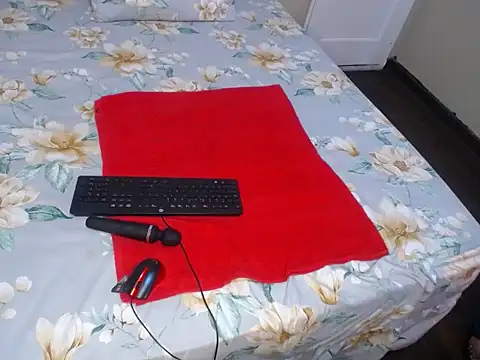 Snapshot of Serafyynx chatting on 13, 3, 2026 Serafyynx online show from 13, 3, 2026