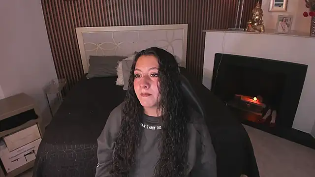 Snapshot of paulys_ chatting on 6, 4, 2026 paulys online show from 6, 4, 2026