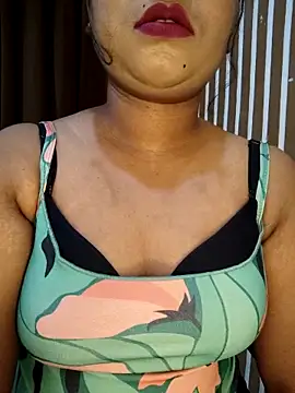 Cutie bae011 online show from 16, 3, 2026