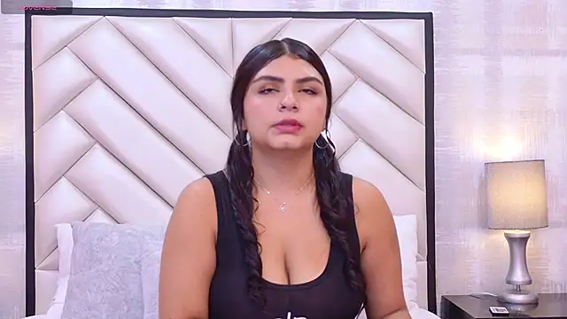 Snapshot of EmmaLeens chatting on 22, 2, 2026 EmmaLeens online show from 22, 2, 2026