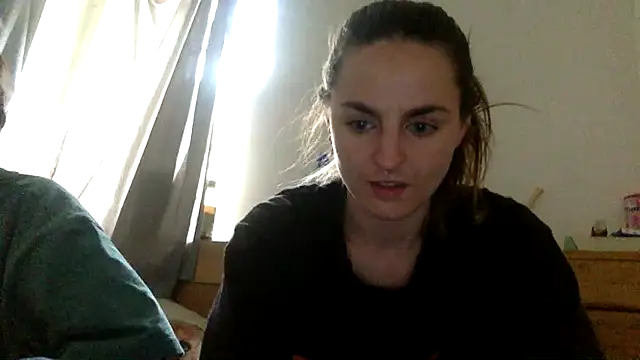 Snapshot of sheila_y_celia chatting on 15, 3, 2026 sheila y celia online show from 15, 3, 2026