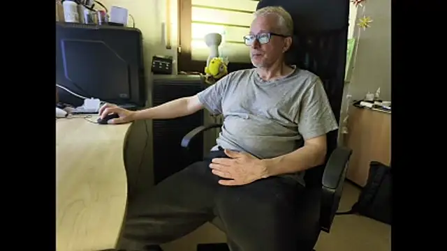 Snapshot of loenne1 chatting on 21, 3, 2026 loenne1 online show from 21, 3, 2026