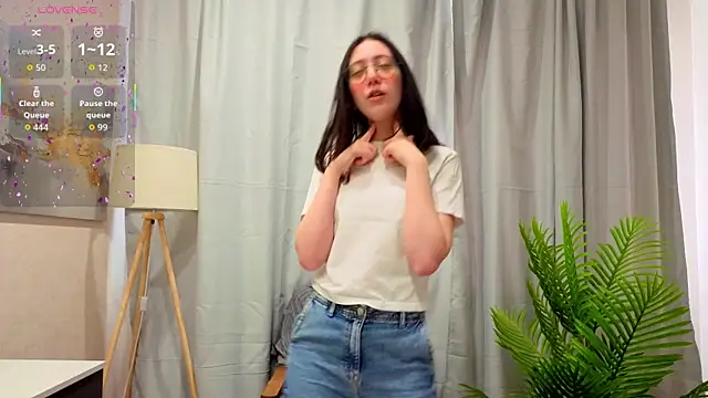 DoraWhitrock online show from 20, 3, 2026