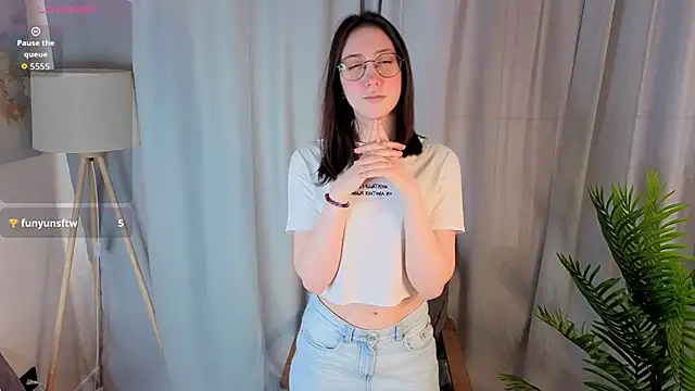 DoraWhitrock online show from 24, 3, 2026