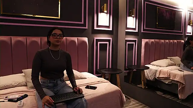 Snapshot of mekari_fox chatting on 1, 4, 2026 mekari fox online show from 1, 4, 2026