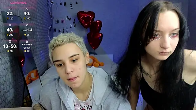 Snapshot of LuxuryLoverss chatting on 14, 3, 2026 LuxuryLoverss online show from 14, 3, 2026